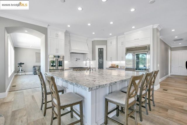 430 Ellisa Ln, Brentwood, CA 94513