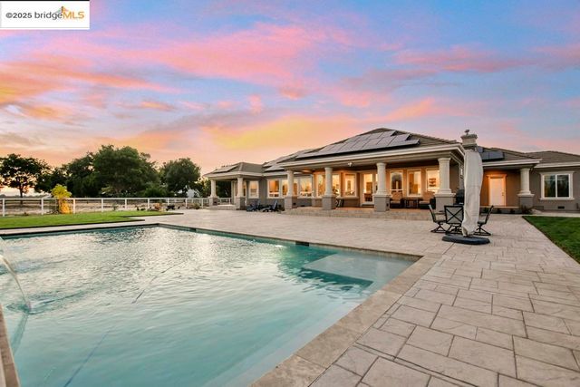 430 Ellisa Ln, Brentwood, CA 94513
