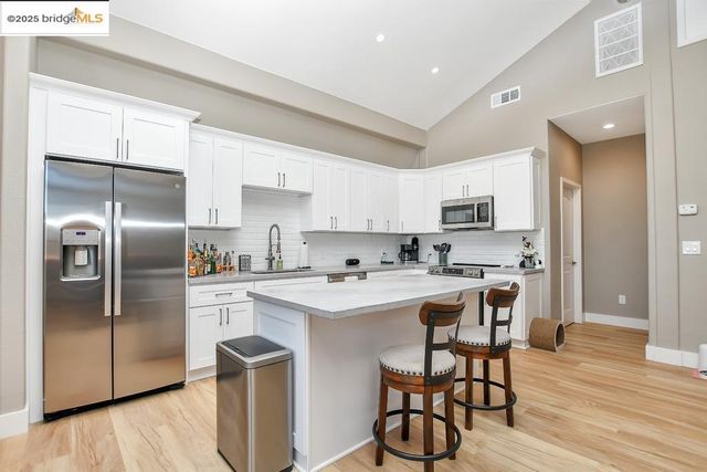 430 Ellisa Ln, Brentwood, CA 94513