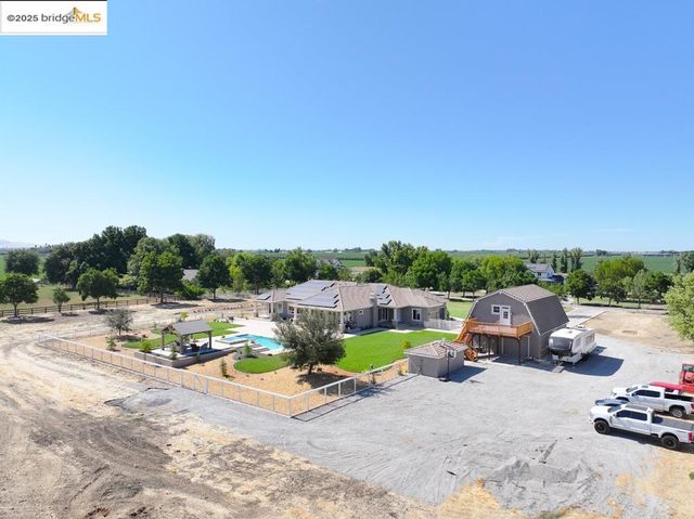 430 Ellisa Ln, Brentwood, CA 94513