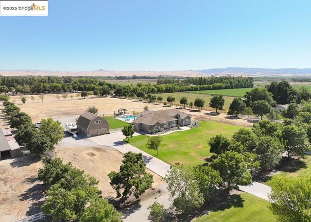 430 Ellisa Ln, Brentwood, CA 94513
