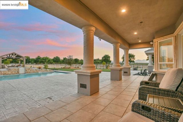 430 Ellisa Ln, Brentwood, CA 94513