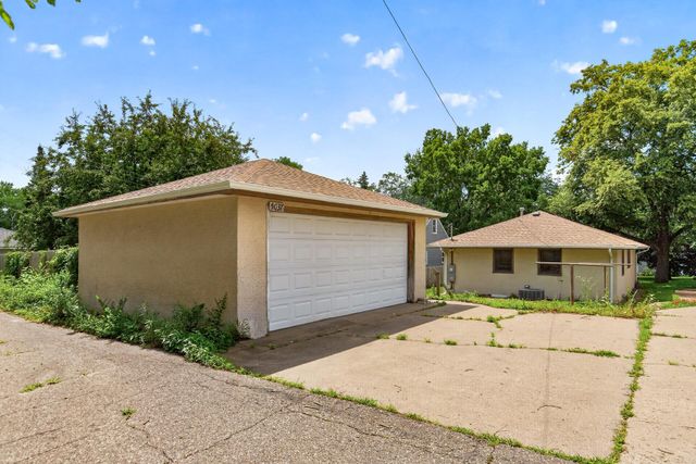 5037 4th Street NE, Columbia Heights, MN 55421