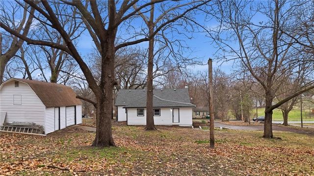 2944 N 47th Street, Kansas City, KS 66104