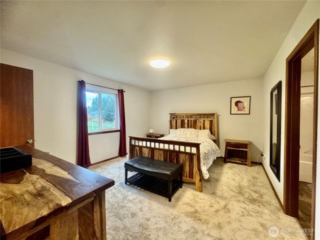 511 364 Street Ct S, Roy, WA 98580