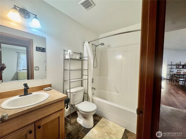 511 364 Street Ct S, Roy, WA 98580