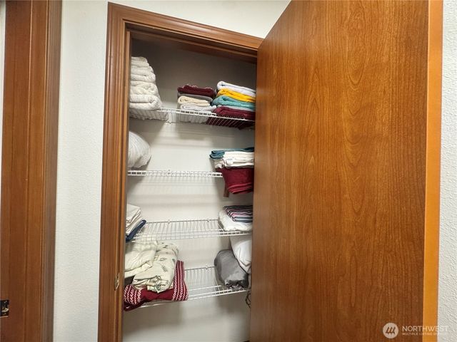 511 364 Street Ct S, Roy, WA 98580