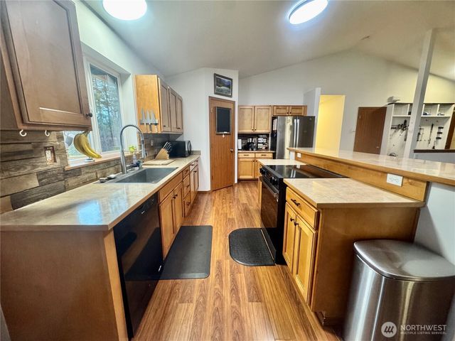 511 364 Street Ct S, Roy, WA 98580