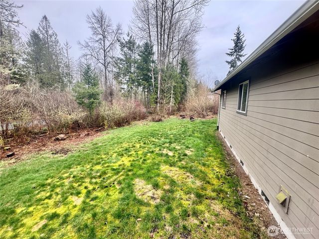 511 364 Street Ct S, Roy, WA 98580