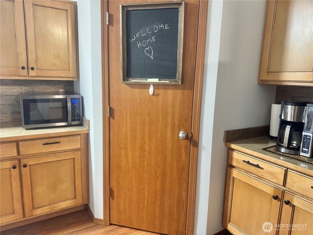 511 364 Street Ct S, Roy, WA 98580