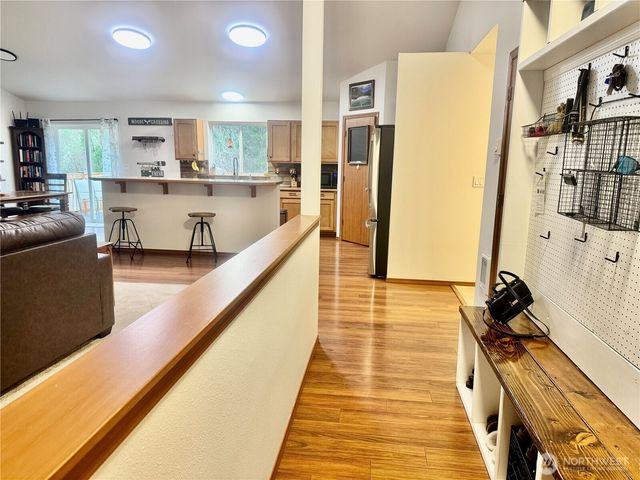 511 364 Street Ct S, Roy, WA 98580