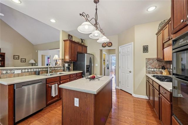 3301 Lost Meadows Lane, Buford, GA 30519