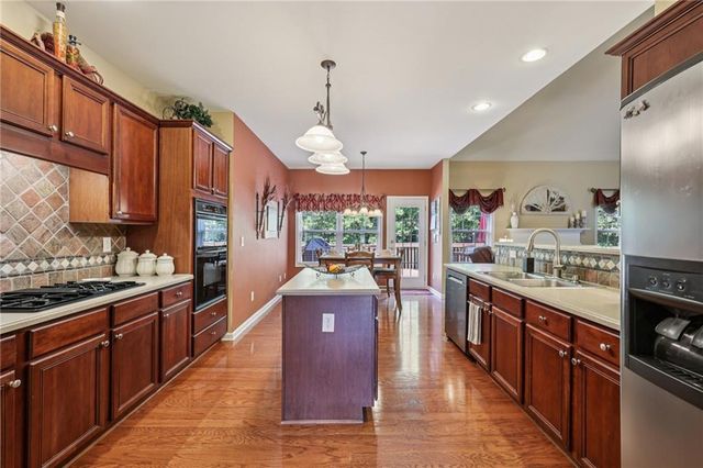 3301 Lost Meadows Lane, Buford, GA 30519