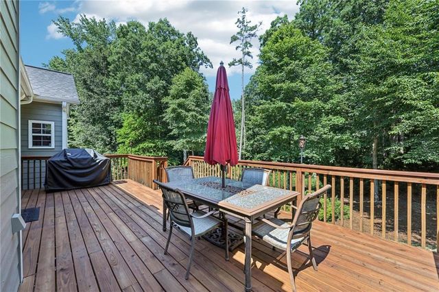 3301 Lost Meadows Lane, Buford, GA 30519