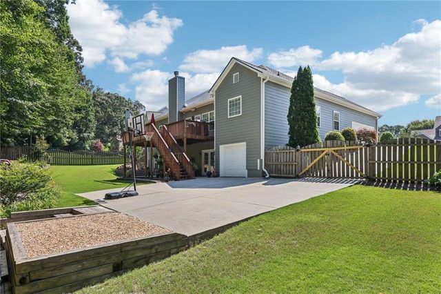 3301 Lost Meadows Lane, Buford, GA 30519