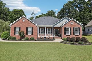 3301 Lost Meadows Lane, Buford, GA 30519