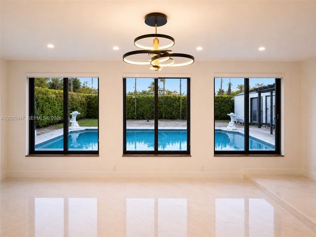 901 NW 9th Court, Homestead, FL 33030