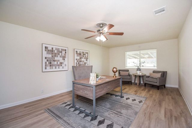 235 Hwy 90 E, Sealy, TX 77474