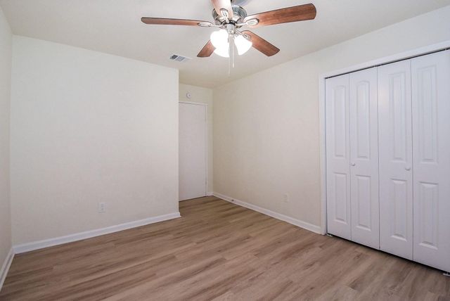 235 Hwy 90 E, Sealy, TX 77474