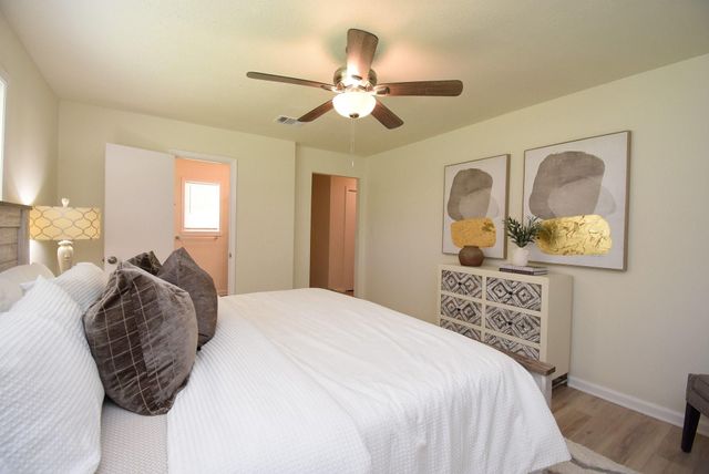 235 Hwy 90 E, Sealy, TX 77474