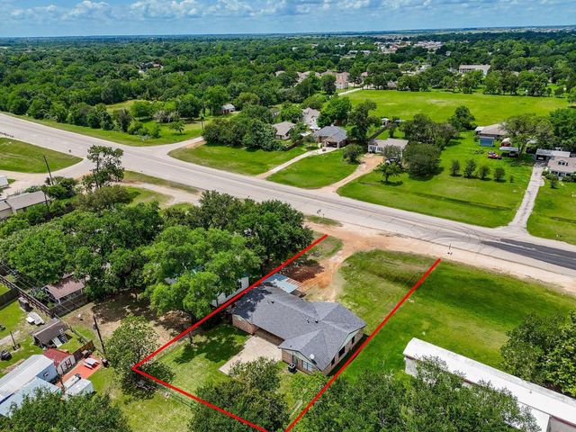 235 Hwy 90 E, Sealy, TX 77474