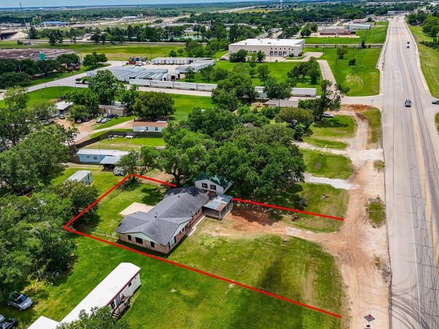 235 Hwy 90 E, Sealy, TX 77474