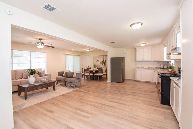235 Hwy 90 E, Sealy, TX 77474