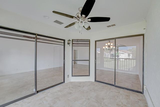 3304 Perimeter Drive, Greenacres, FL 33467