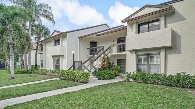3304 Perimeter Drive, Greenacres, FL 33467