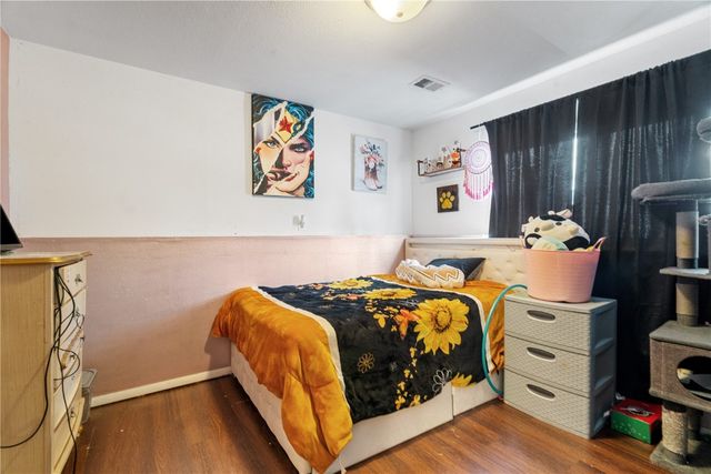 409 Water St, Center Point, IA 52213