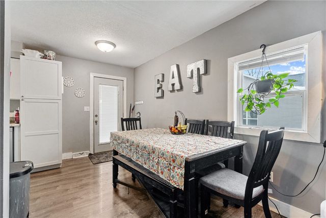 409 Water St, Center Point, IA 52213