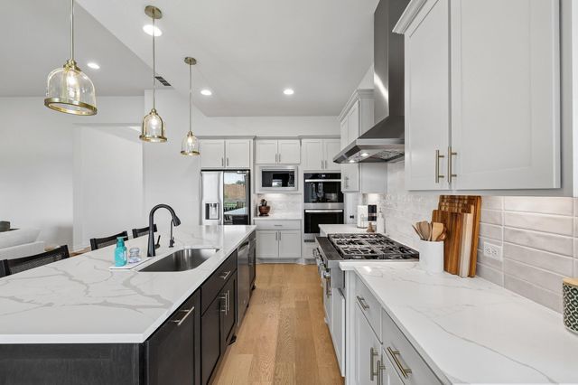 130 Firethorn LOOP, Bastrop, TX 78602
