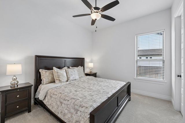 130 Firethorn LOOP, Bastrop, TX 78602