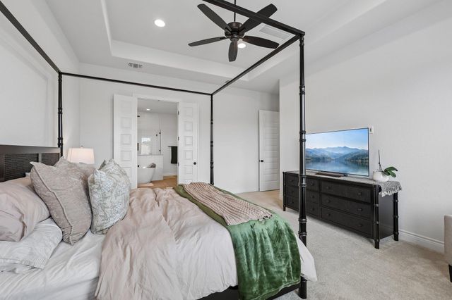 130 Firethorn LOOP, Bastrop, TX 78602