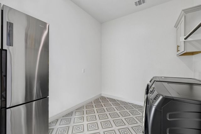 130 Firethorn LOOP, Bastrop, TX 78602