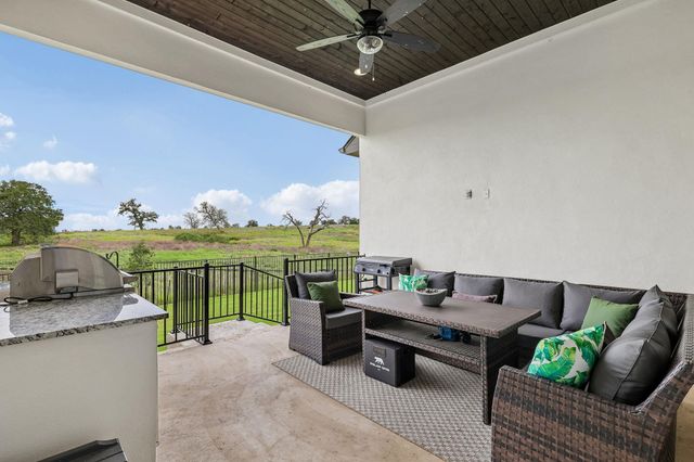 130 Firethorn LOOP, Bastrop, TX 78602