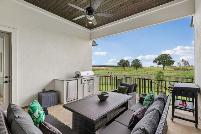 130 Firethorn LOOP, Bastrop, TX 78602