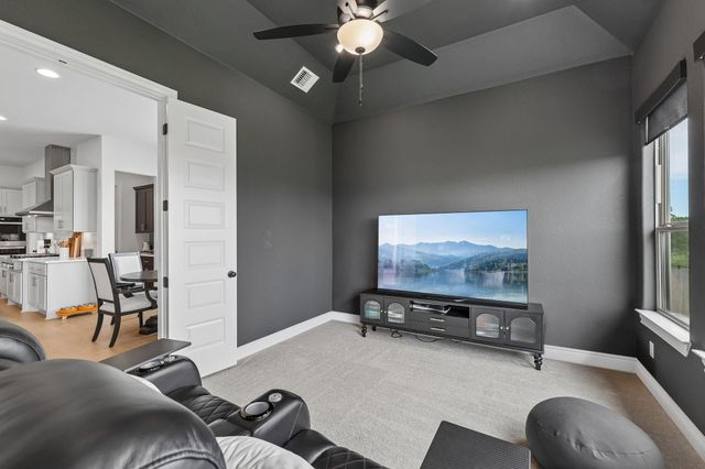 130 Firethorn LOOP, Bastrop, TX 78602