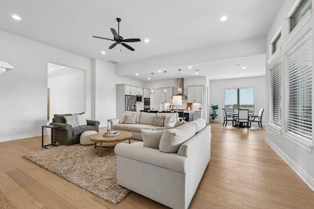 130 Firethorn LOOP, Bastrop, TX 78602