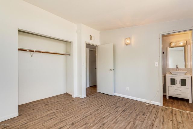 1024 W Thurber Street, Tucson, AZ 85705