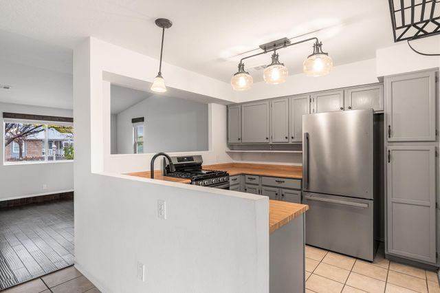 4235 Pumice Drive NE, Rio Rancho, NM 87124