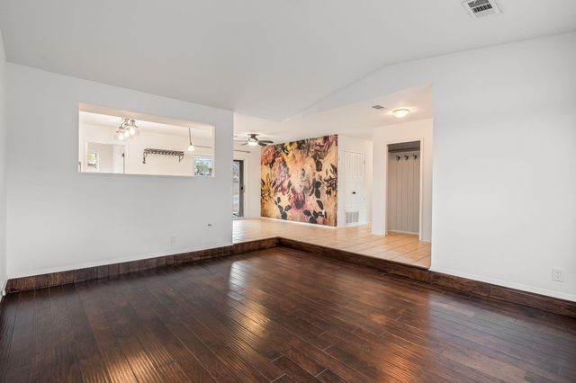 4235 Pumice Drive NE, Rio Rancho, NM 87124