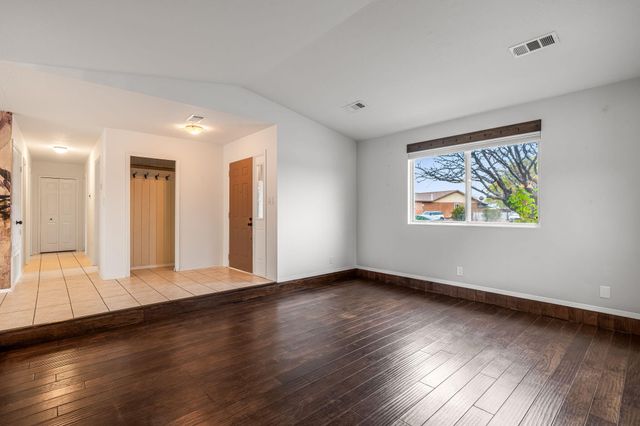 4235 Pumice Drive NE, Rio Rancho, NM 87124