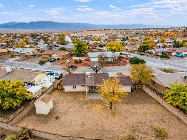 4235 Pumice Drive NE, Rio Rancho, NM 87124