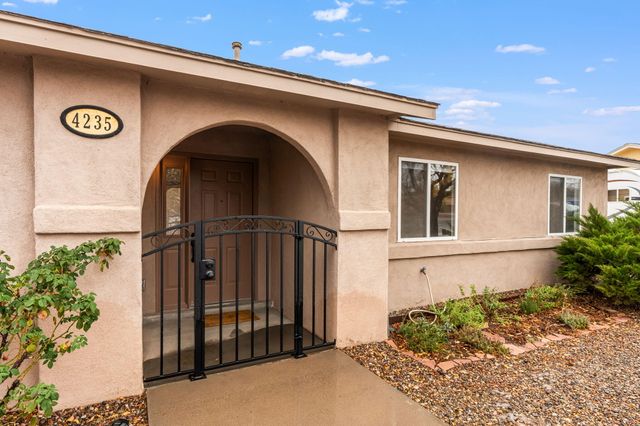 4235 Pumice Drive NE, Rio Rancho, NM 87124