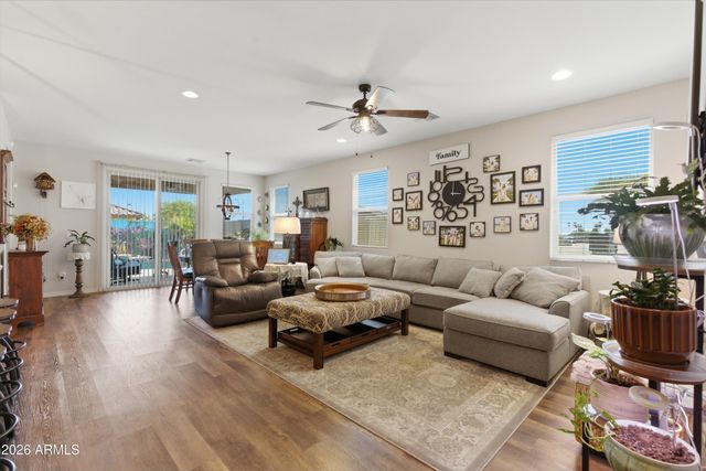 10831 E CALYPSO Avenue, Mesa, AZ 85208