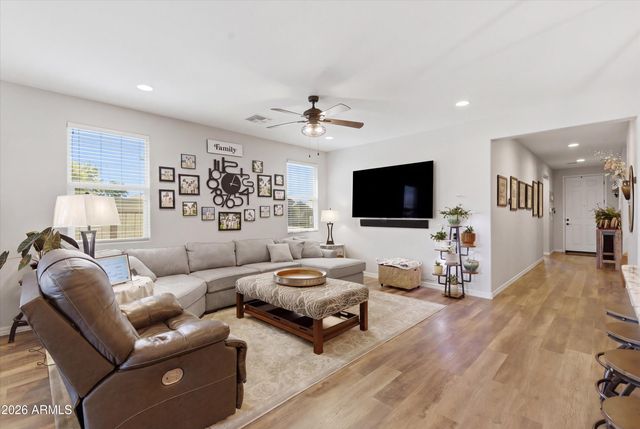 10831 E CALYPSO Avenue, Mesa, AZ 85208