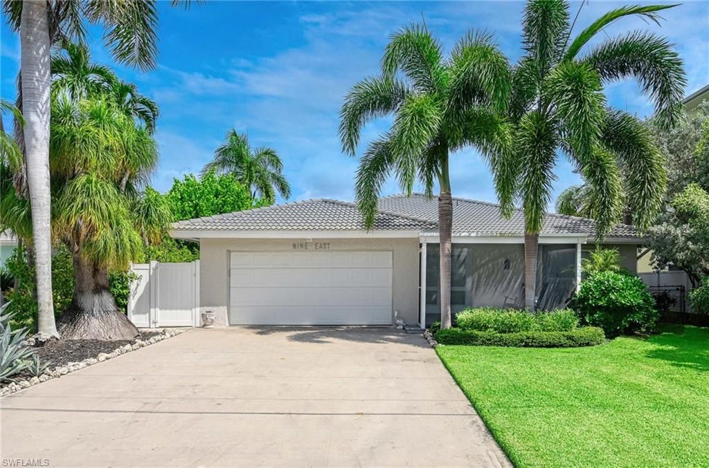 9 Pelican ST E, NAPLES, FL 34113 — photo 2