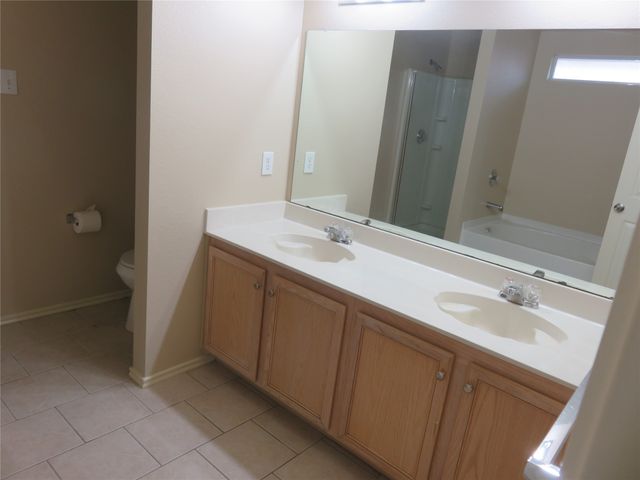 8406 Paxton Run Court, Arlington, TX 76002