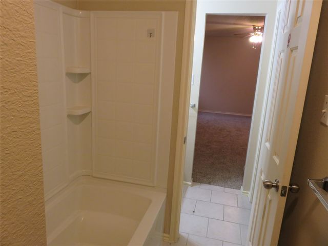 8406 Paxton Run Court, Arlington, TX 76002